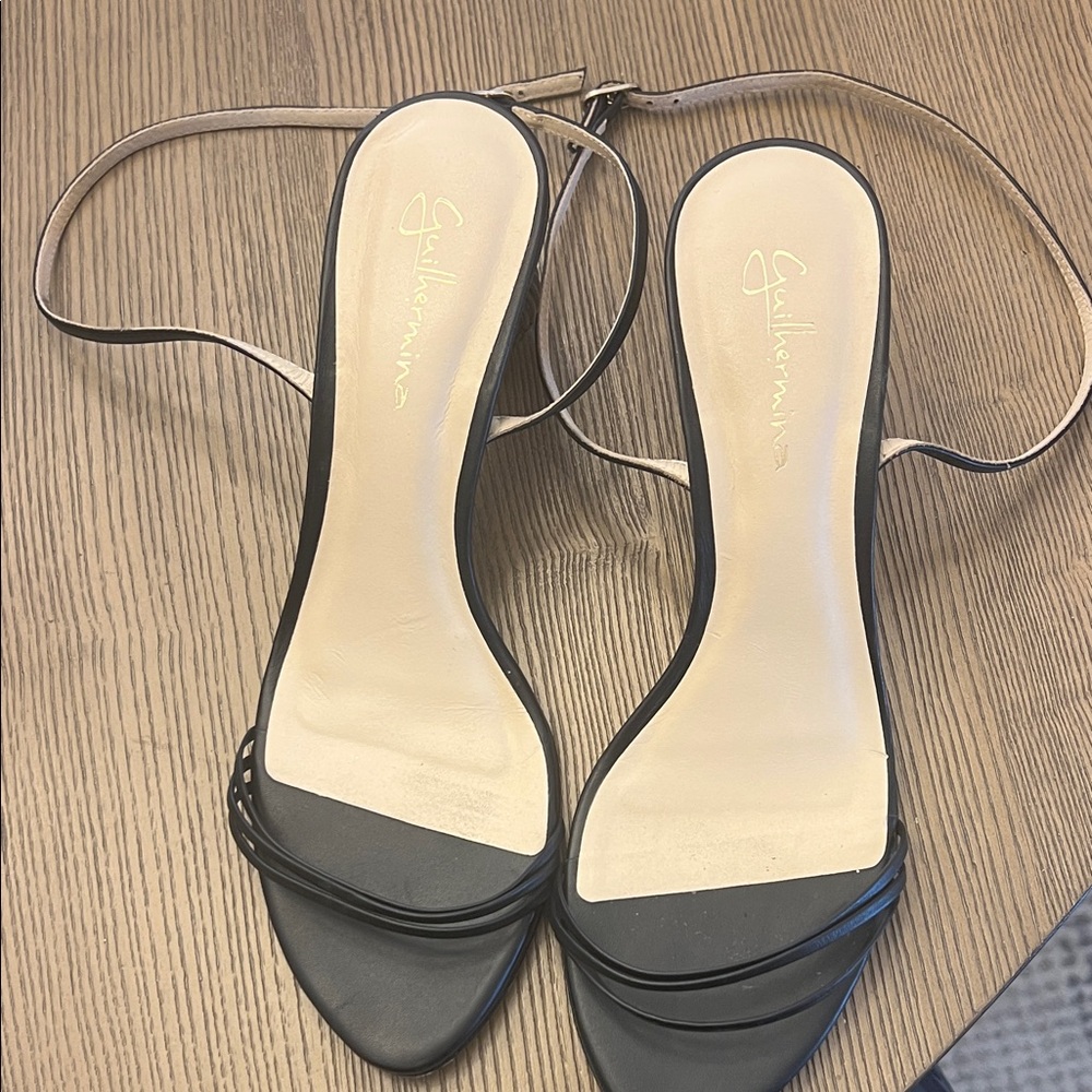 GUILHERMINA black leather round double tier heels, ankle straps 7 US 38 EUR - Picture 3 of 7
